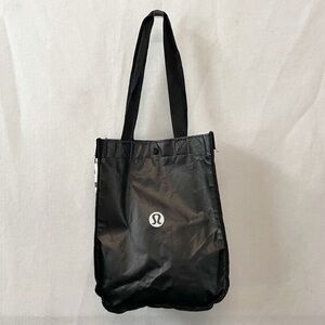 Lululemon Shopping Tote Bag Black White Logo Lunch Gym Yoga Top Snap Closure‎